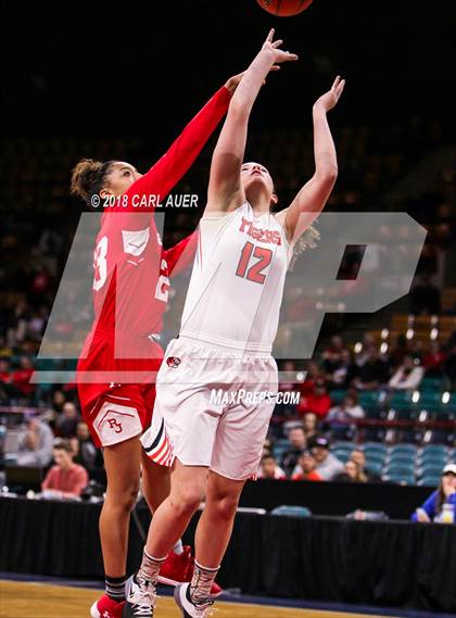 Thumbnail 2 in Regis Jesuit vs. Lakewood (CHSAA 5A Final Four) photogallery.