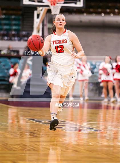Thumbnail 1 in Regis Jesuit vs. Lakewood (CHSAA 5A Final Four) photogallery.