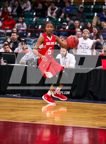 Thumbnail 2 in Regis Jesuit vs. Lakewood (CHSAA 5A Final Four) photogallery.