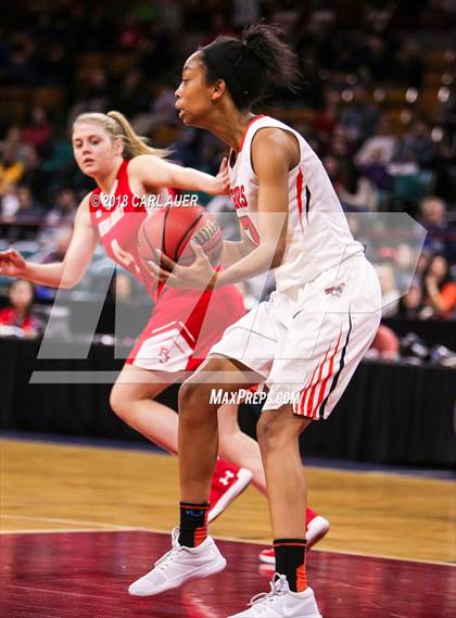 Thumbnail 2 in Regis Jesuit vs. Lakewood (CHSAA 5A Final Four) photogallery.