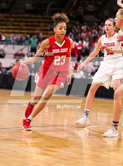 Thumbnail 3 in Regis Jesuit vs. Lakewood (CHSAA 5A Final Four) photogallery.