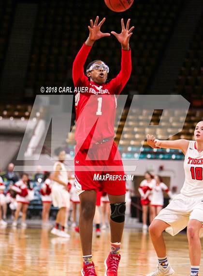 Thumbnail 3 in Regis Jesuit vs. Lakewood (CHSAA 5A Final Four) photogallery.