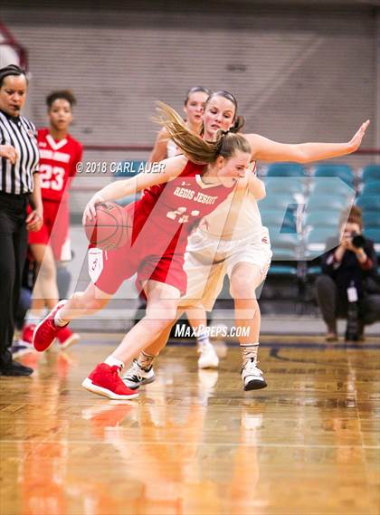 Thumbnail 1 in Regis Jesuit vs. Lakewood (CHSAA 5A Final Four) photogallery.