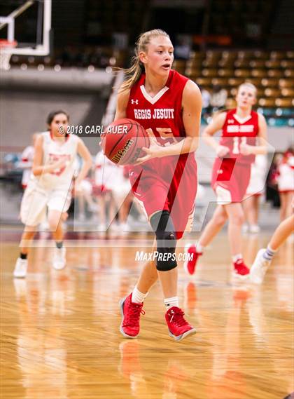 Thumbnail 3 in Regis Jesuit vs. Lakewood (CHSAA 5A Final Four) photogallery.