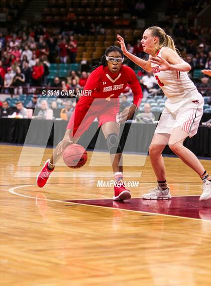 Thumbnail 3 in Regis Jesuit vs. Lakewood (CHSAA 5A Final Four) photogallery.