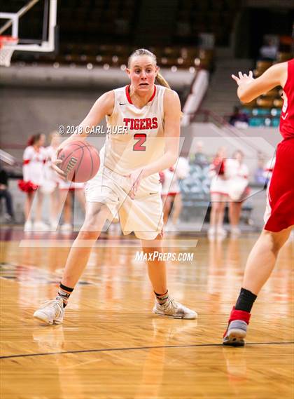 Thumbnail 2 in Regis Jesuit vs. Lakewood (CHSAA 5A Final Four) photogallery.