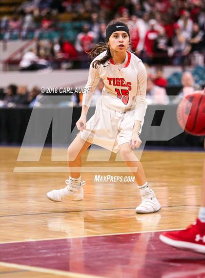 Thumbnail 2 in Regis Jesuit vs. Lakewood (CHSAA 5A Final Four) photogallery.