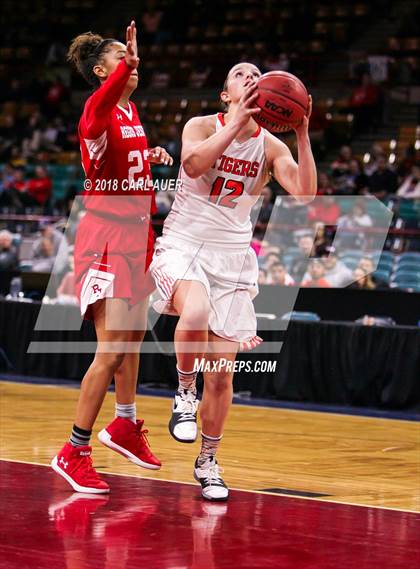 Thumbnail 3 in Regis Jesuit vs. Lakewood (CHSAA 5A Final Four) photogallery.
