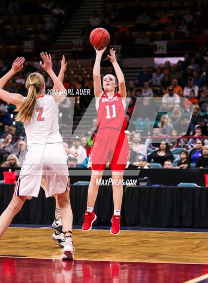 Thumbnail 3 in Regis Jesuit vs. Lakewood (CHSAA 5A Final Four) photogallery.