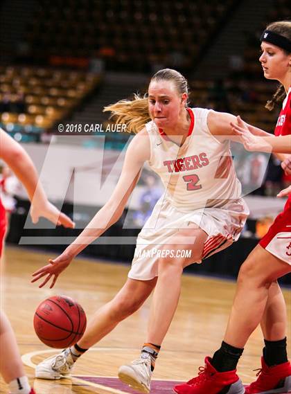 Thumbnail 1 in Regis Jesuit vs. Lakewood (CHSAA 5A Final Four) photogallery.