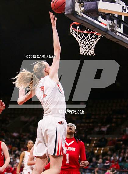 Thumbnail 3 in Regis Jesuit vs. Lakewood (CHSAA 5A Final Four) photogallery.