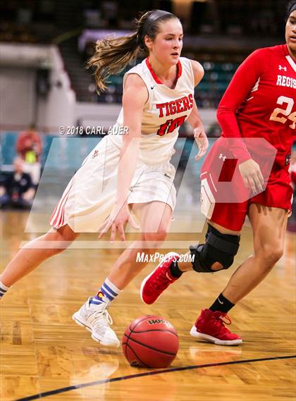 Thumbnail 1 in Regis Jesuit vs. Lakewood (CHSAA 5A Final Four) photogallery.