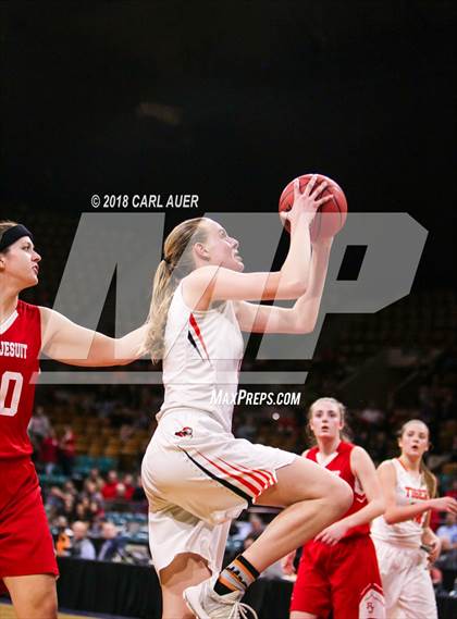 Thumbnail 3 in Regis Jesuit vs. Lakewood (CHSAA 5A Final Four) photogallery.