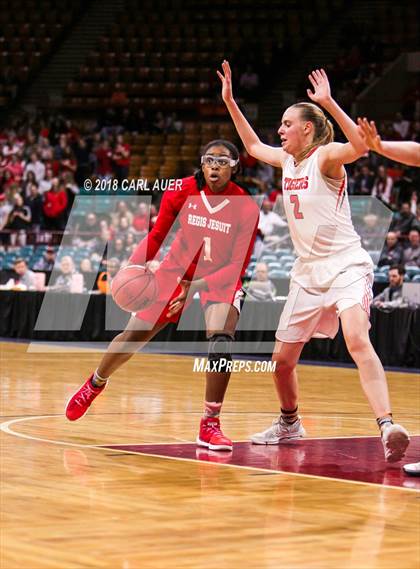 Thumbnail 1 in Regis Jesuit vs. Lakewood (CHSAA 5A Final Four) photogallery.