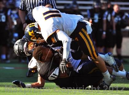 Thumbnail 1 in Archbishop Moeller vs. Lakota East (OHSAA D1 Region 4 Playoffs) photogallery.
