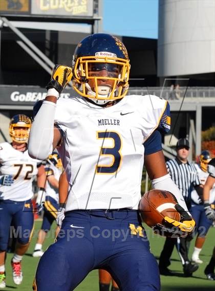 Thumbnail 3 in Archbishop Moeller vs. Lakota East (OHSAA D1 Region 4 Playoffs) photogallery.