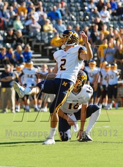 Thumbnail 2 in Archbishop Moeller vs. Lakota East (OHSAA D1 Region 4 Playoffs) photogallery.