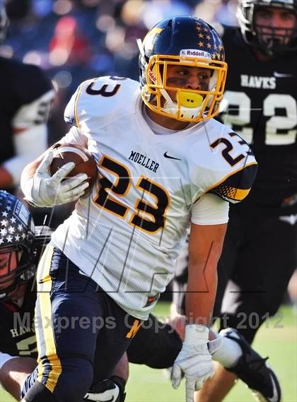 Thumbnail 2 in Archbishop Moeller vs. Lakota East (OHSAA D1 Region 4 Playoffs) photogallery.