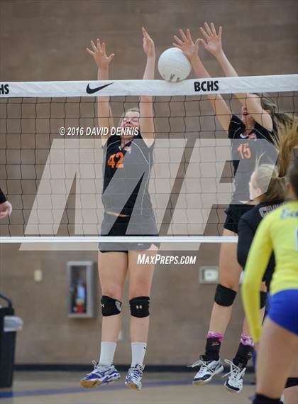 Thumbnail 1 in Santa Ynez @ Bakersfield Christian (CIF State Division III 1st Round) photogallery.
