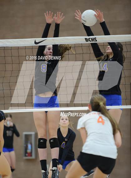 Thumbnail 1 in Santa Ynez @ Bakersfield Christian (CIF State Division III 1st Round) photogallery.