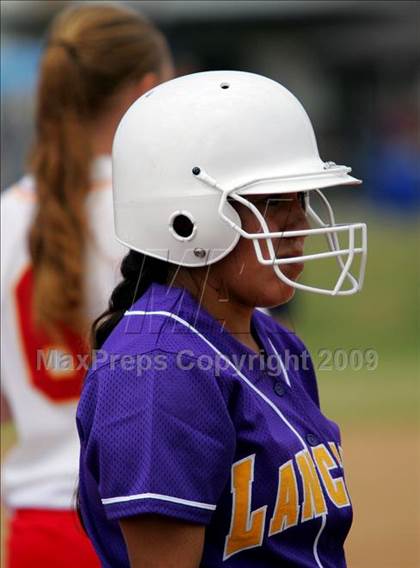 Thumbnail 3 in Corona vs. Norwalk photogallery.