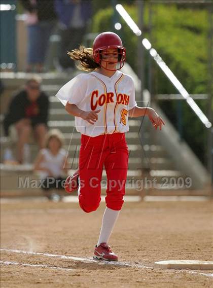 Thumbnail 2 in Corona vs. Norwalk photogallery.