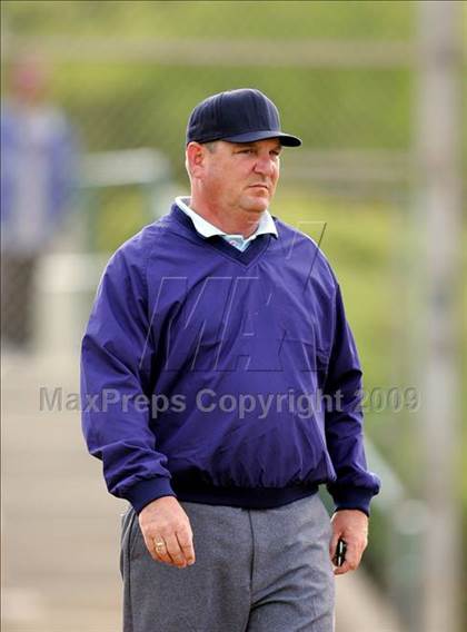 Thumbnail 3 in Corona vs. Norwalk photogallery.