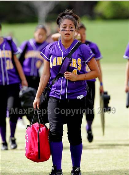 Thumbnail 2 in Corona vs. Norwalk photogallery.