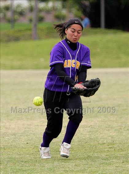 Thumbnail 3 in Corona vs. Norwalk photogallery.