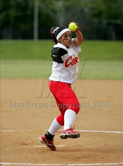 Thumbnail 3 in Corona vs. Norwalk photogallery.