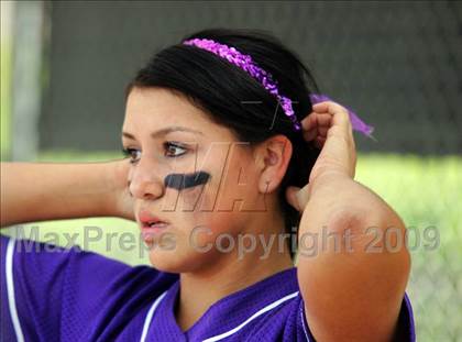 Thumbnail 2 in Corona vs. Norwalk photogallery.