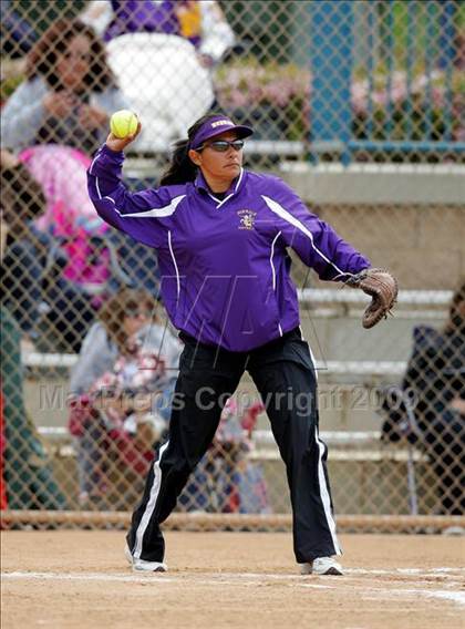 Thumbnail 3 in Corona vs. Norwalk photogallery.