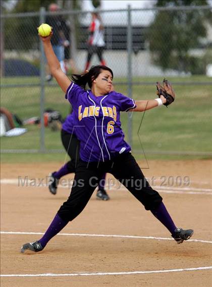 Thumbnail 2 in Corona vs. Norwalk photogallery.