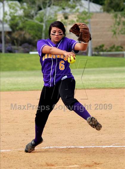 Thumbnail 3 in Corona vs. Norwalk photogallery.