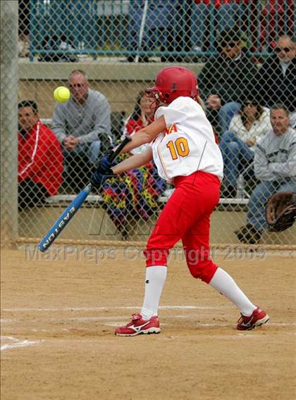 Thumbnail 3 in Corona vs. Norwalk photogallery.