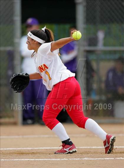 Thumbnail 3 in Corona vs. Norwalk photogallery.