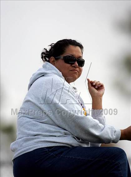 Thumbnail 2 in Corona vs. Norwalk photogallery.