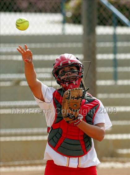 Thumbnail 3 in Corona vs. Norwalk photogallery.