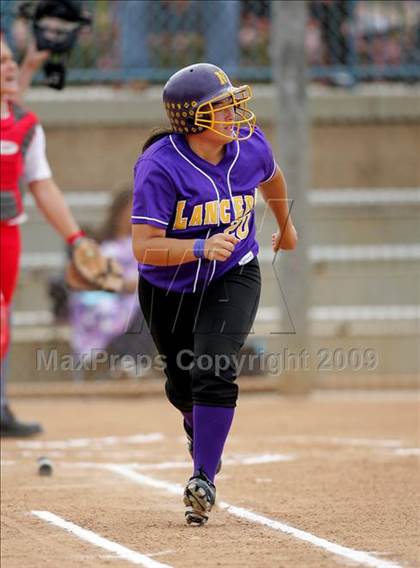 Thumbnail 3 in Corona vs. Norwalk photogallery.
