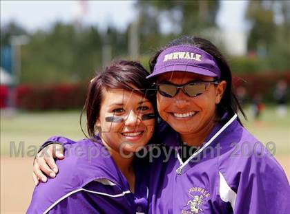 Thumbnail 1 in Corona vs. Norwalk photogallery.
