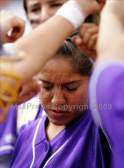 Thumbnail 1 in Corona vs. Norwalk photogallery.