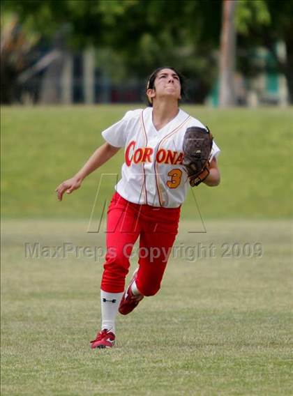 Thumbnail 2 in Corona vs. Norwalk photogallery.