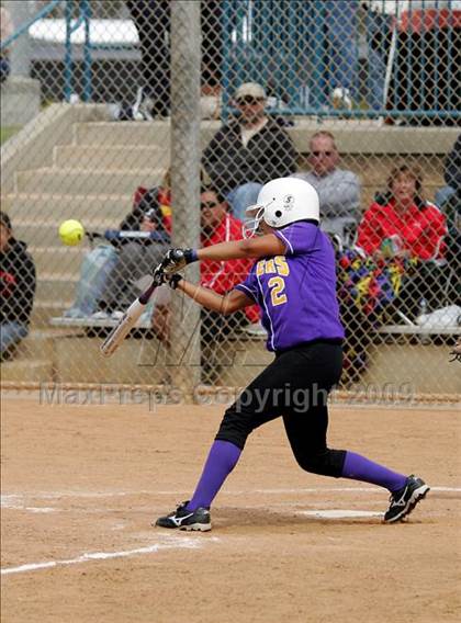 Thumbnail 2 in Corona vs. Norwalk photogallery.
