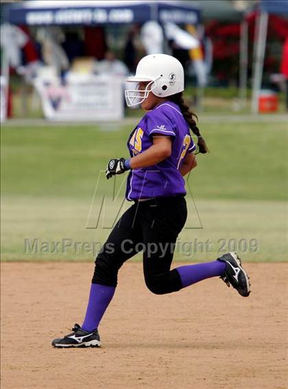 Thumbnail 1 in Corona vs. Norwalk photogallery.