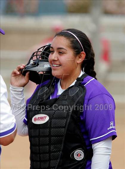 Thumbnail 1 in Corona vs. Norwalk photogallery.