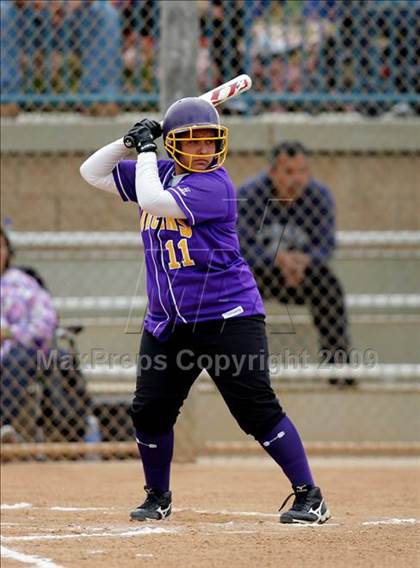 Thumbnail 2 in Corona vs. Norwalk photogallery.
