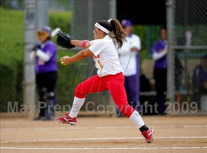 Thumbnail 2 in Corona vs. Norwalk photogallery.