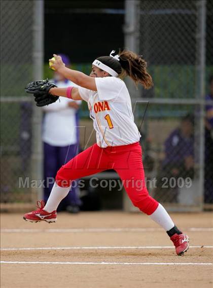 Thumbnail 2 in Corona vs. Norwalk photogallery.