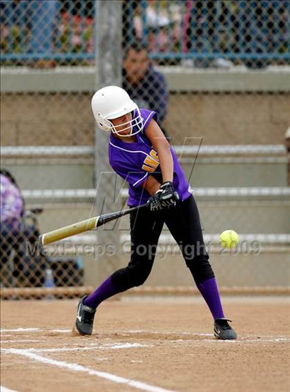 Thumbnail 2 in Corona vs. Norwalk photogallery.
