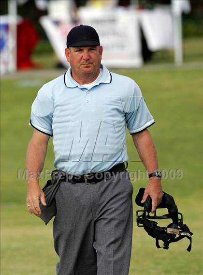 Thumbnail 3 in Corona vs. Norwalk photogallery.